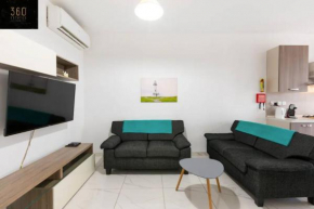 Beautiful, central home with all amenities & WIFI by 360 Estates